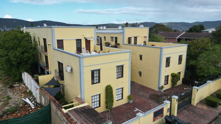 2 Bedroom Property for Sale in Knysna Central Western Cape